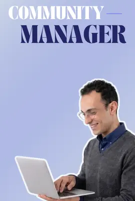 Samuel Roguez trabajando con portátil en servicios de community manager, estrategia de contenidos y diseño para redes sociales en Tenerife.